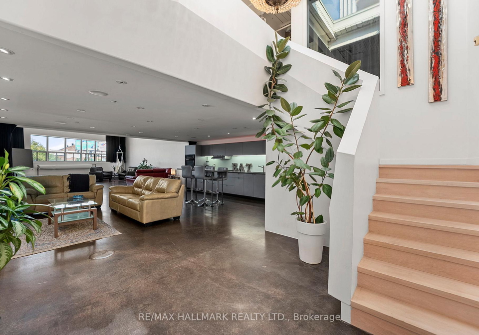 1173-dundas-street-e-toronto-toronto-ontario-e13699236