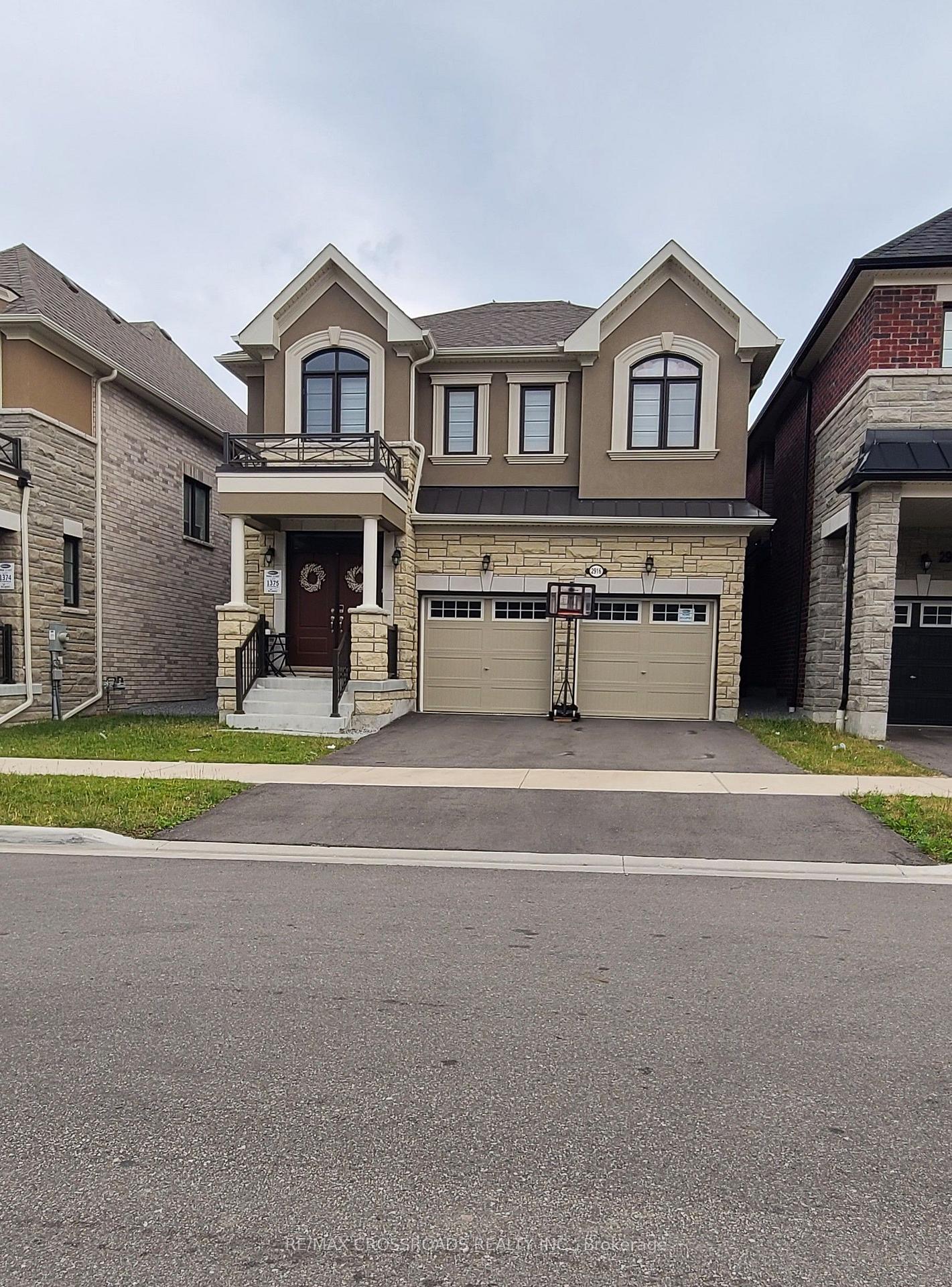 2916-scotch-pine-lane-pickering-ontario-e13699250