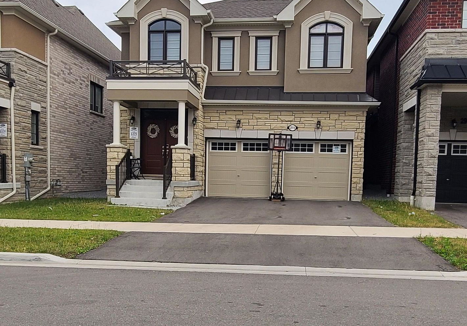 2916-scotch-pine-lane-pickering-ontario-e13699250