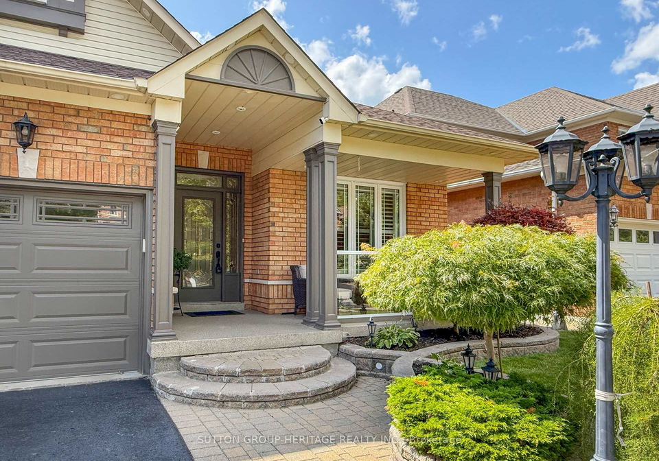 1870-falconwood-way-pickering-ontario-e13699452