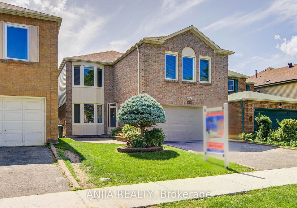 123-chapel-park-square-toronto-scarborough-ontario-e13699548