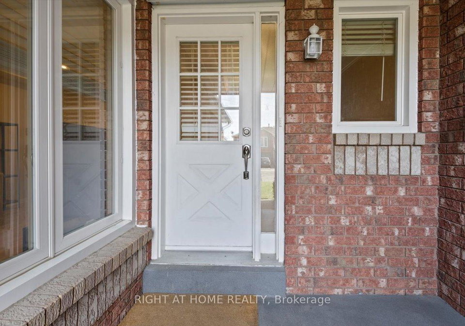 2252-wildwood-crescent-pickering-ontario-e13699628