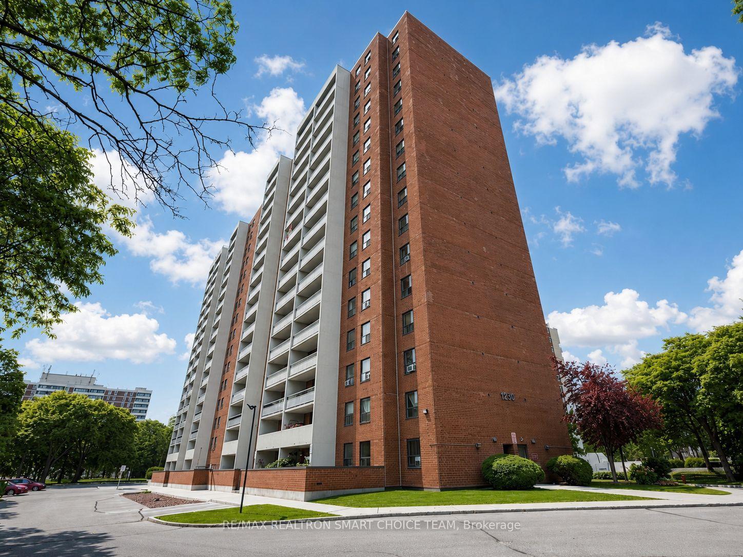 1250-bridletowne-circle-toronto-scarborough-ontario-e13699986
