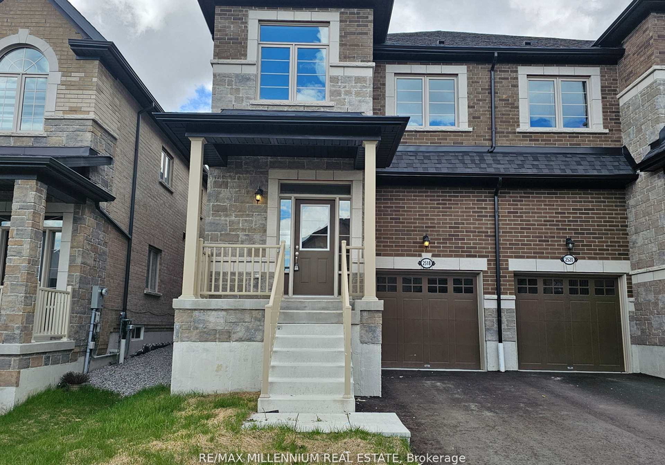 2518-athena-path-pickering-ontario-e13701186
