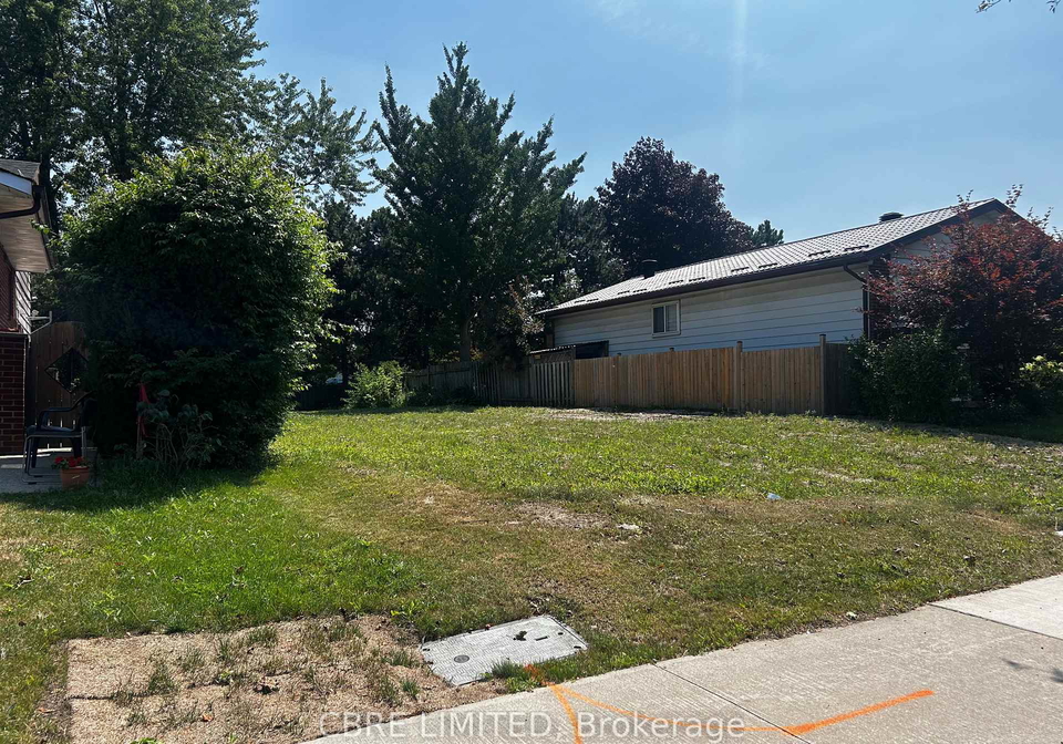 46-howell-square-toronto-scarborough-ontario-e13701208