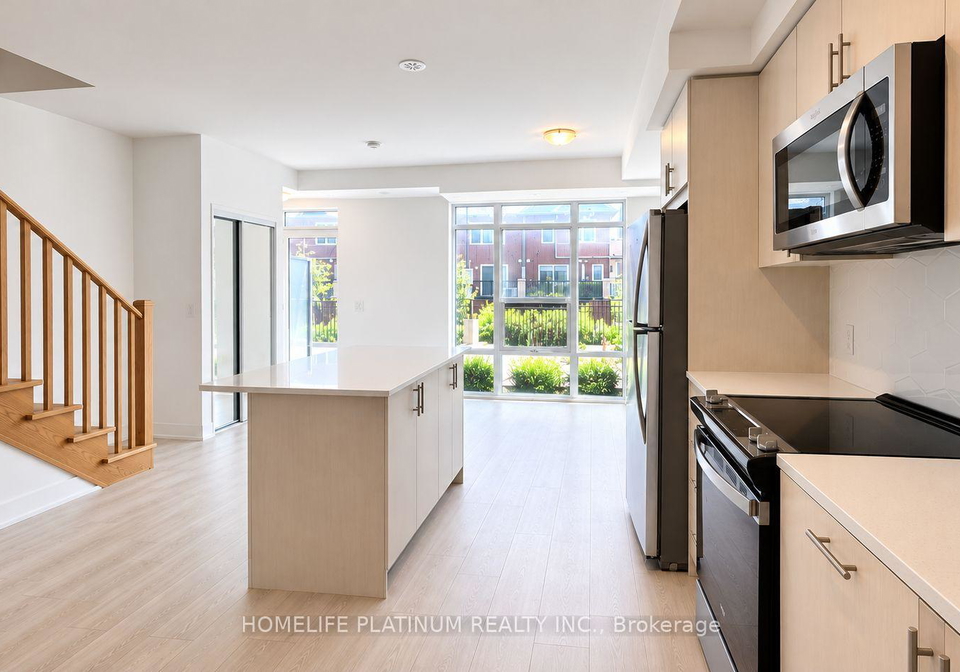 24-alpine-symphony-path-oshawa-ontario-e13701494