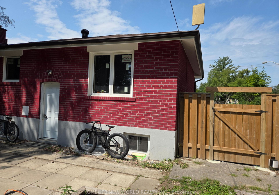 19-benfrisco-crescent-s-toronto-scarborough-ontario-e13702178