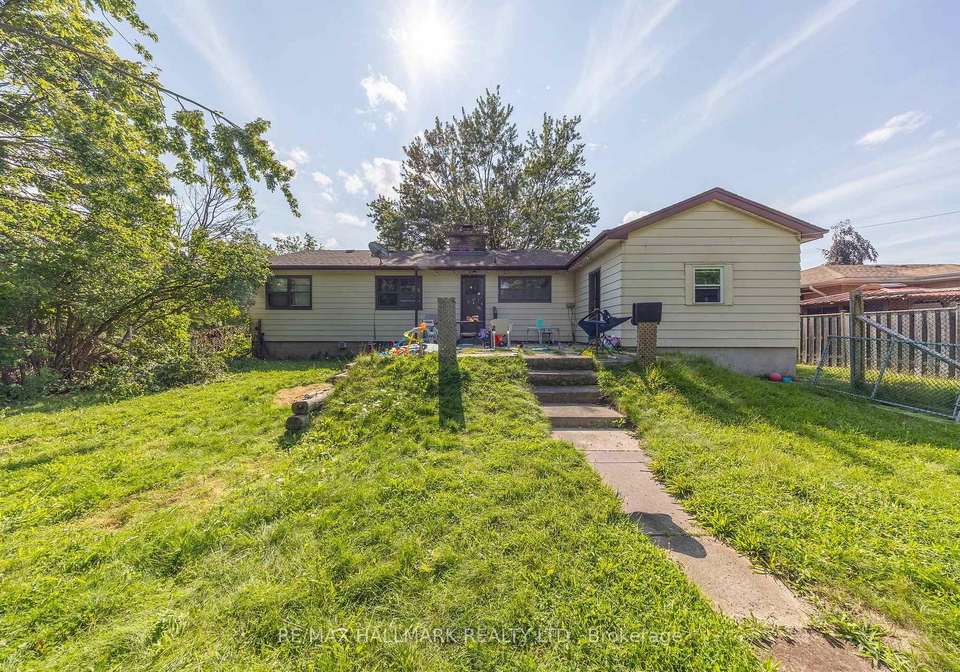 1911-glenview-road-pickering-ontario-e13702262