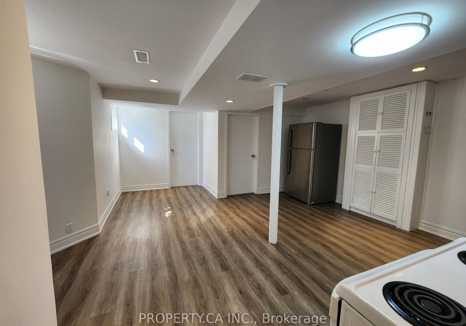 159-sandyhook-square-toronto-scarborough-ontario-e13702272