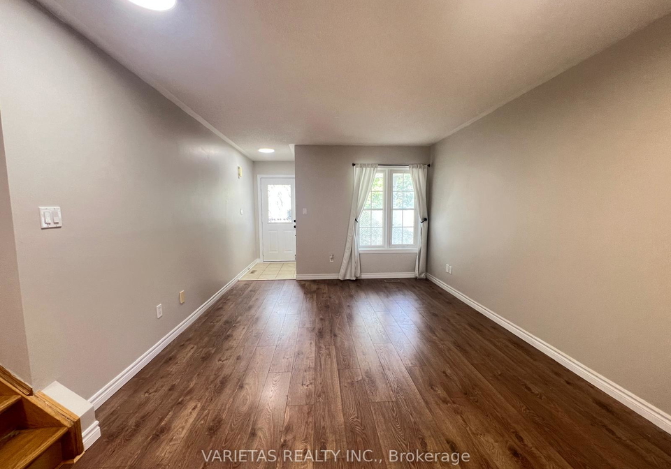 17-barchester-crescent-whitby-ontario-e13702292