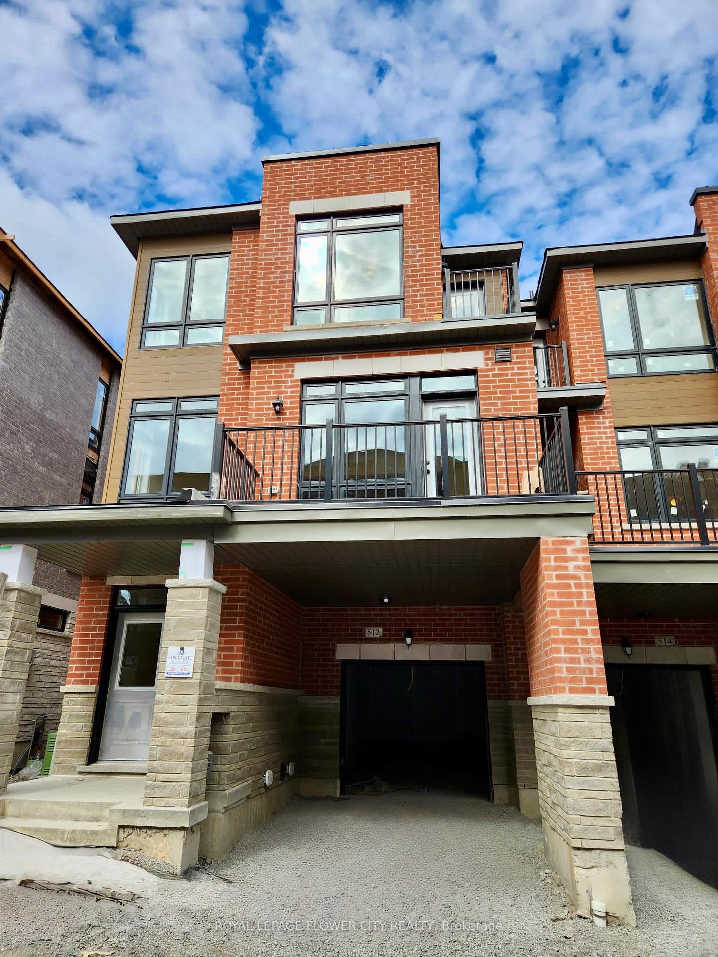 512-littlewood-lane-ajax-ontario-e13702866