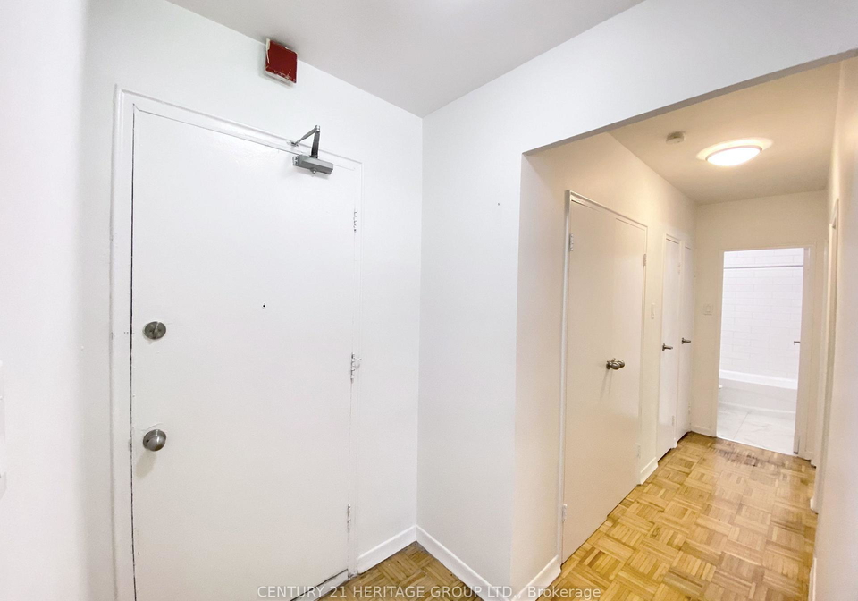 3111-eglinton-avenue-e-toronto-scarborough-ontario-e13702874