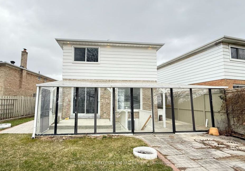 22-hartleywood-drive-toronto-scarborough-ontario-e13703134