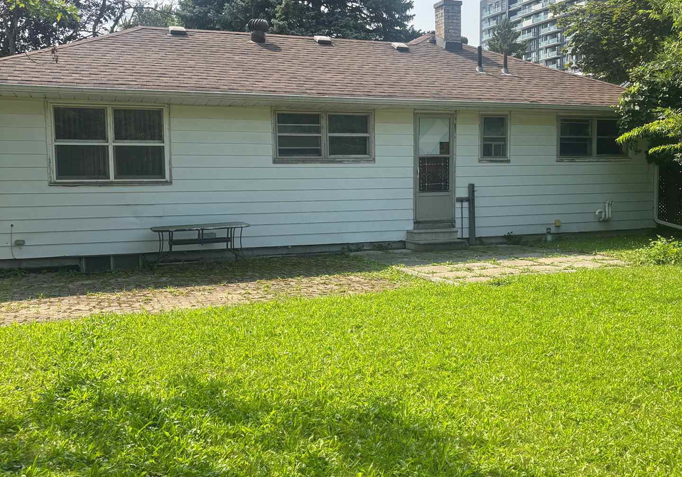 73-aragon-avenue-toronto-scarborough-ontario-e13703396