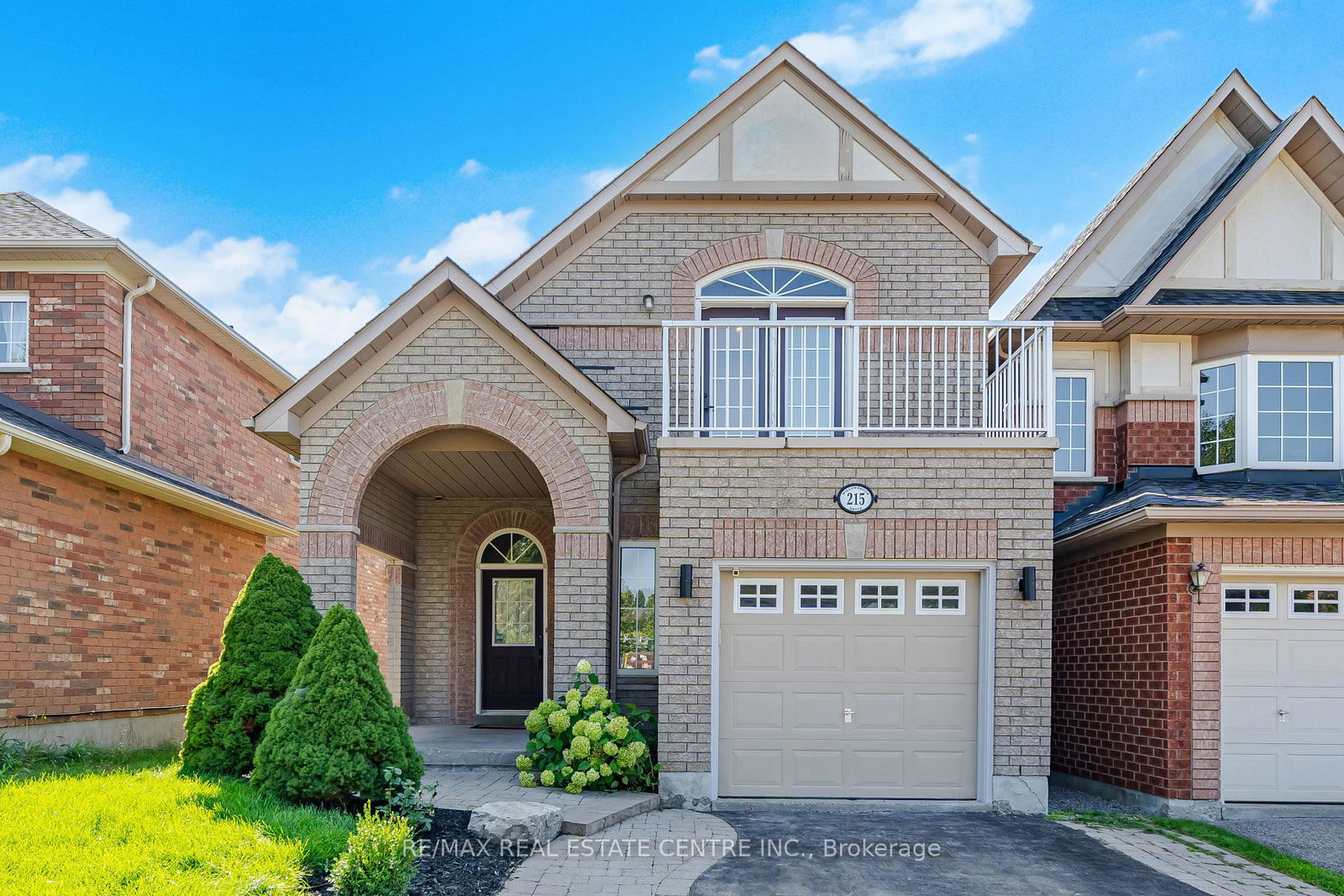 215-willowbrook-drive-whitby-ontario-e13703412