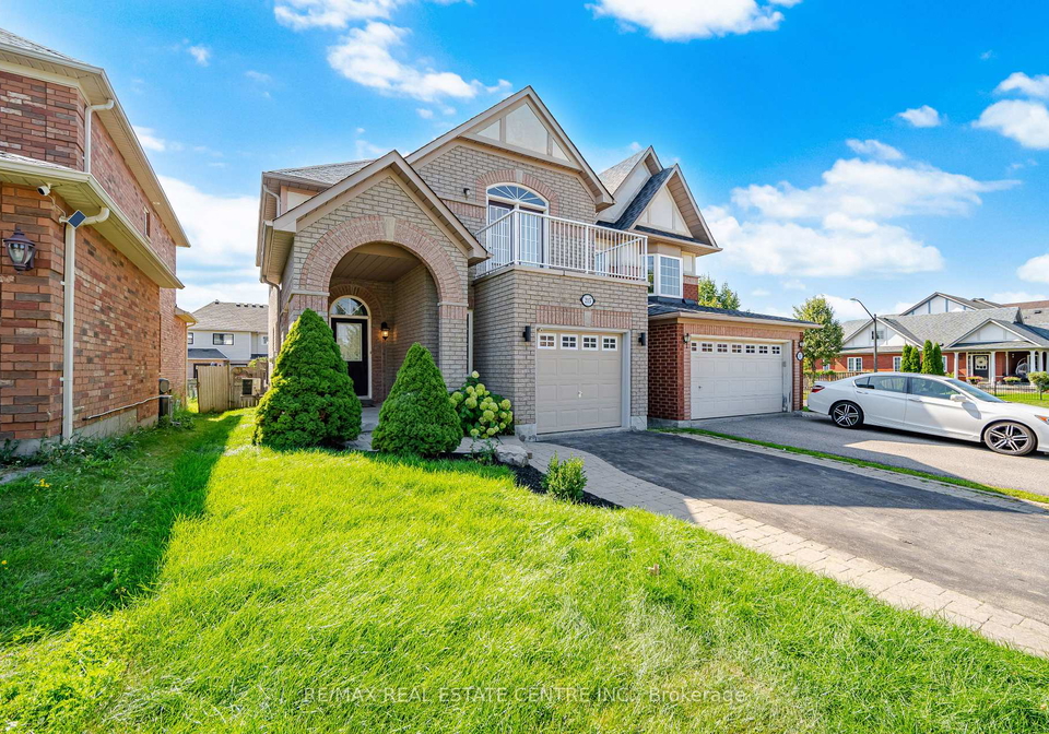 215-willowbrook-drive-whitby-ontario-e13703412