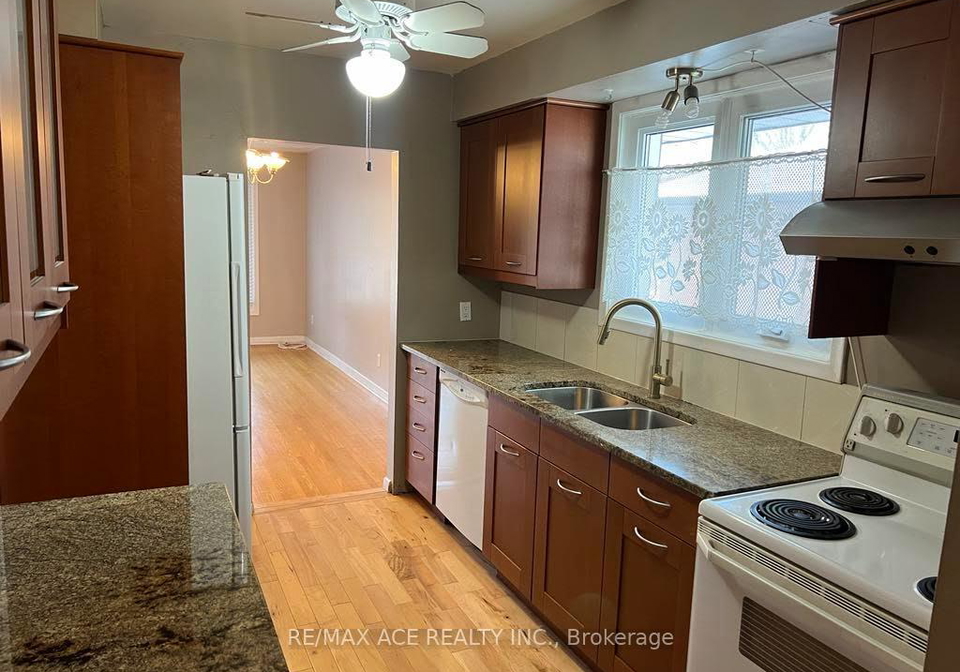 26-oakridge-drive-toronto-scarborough-ontario-e13703586