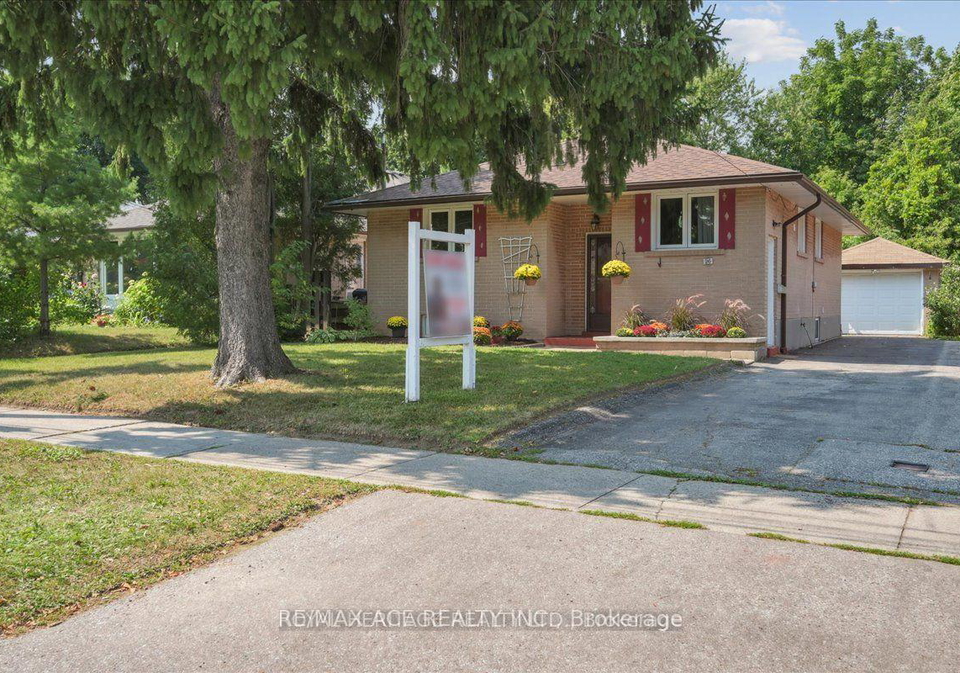 26-oakridge-drive-toronto-scarborough-ontario-e13703602
