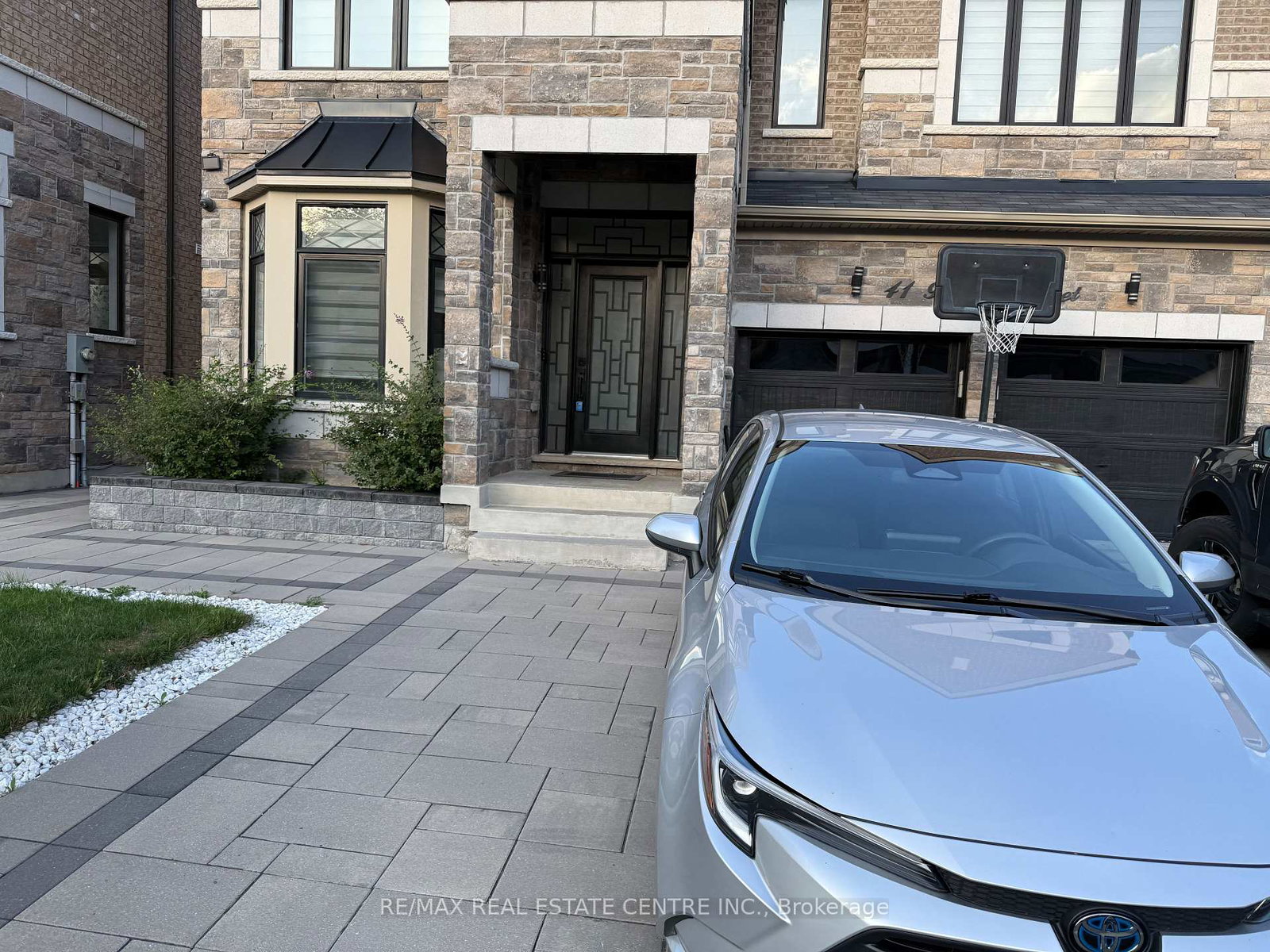 41-bremner-street-whitby-ontario-e13703854