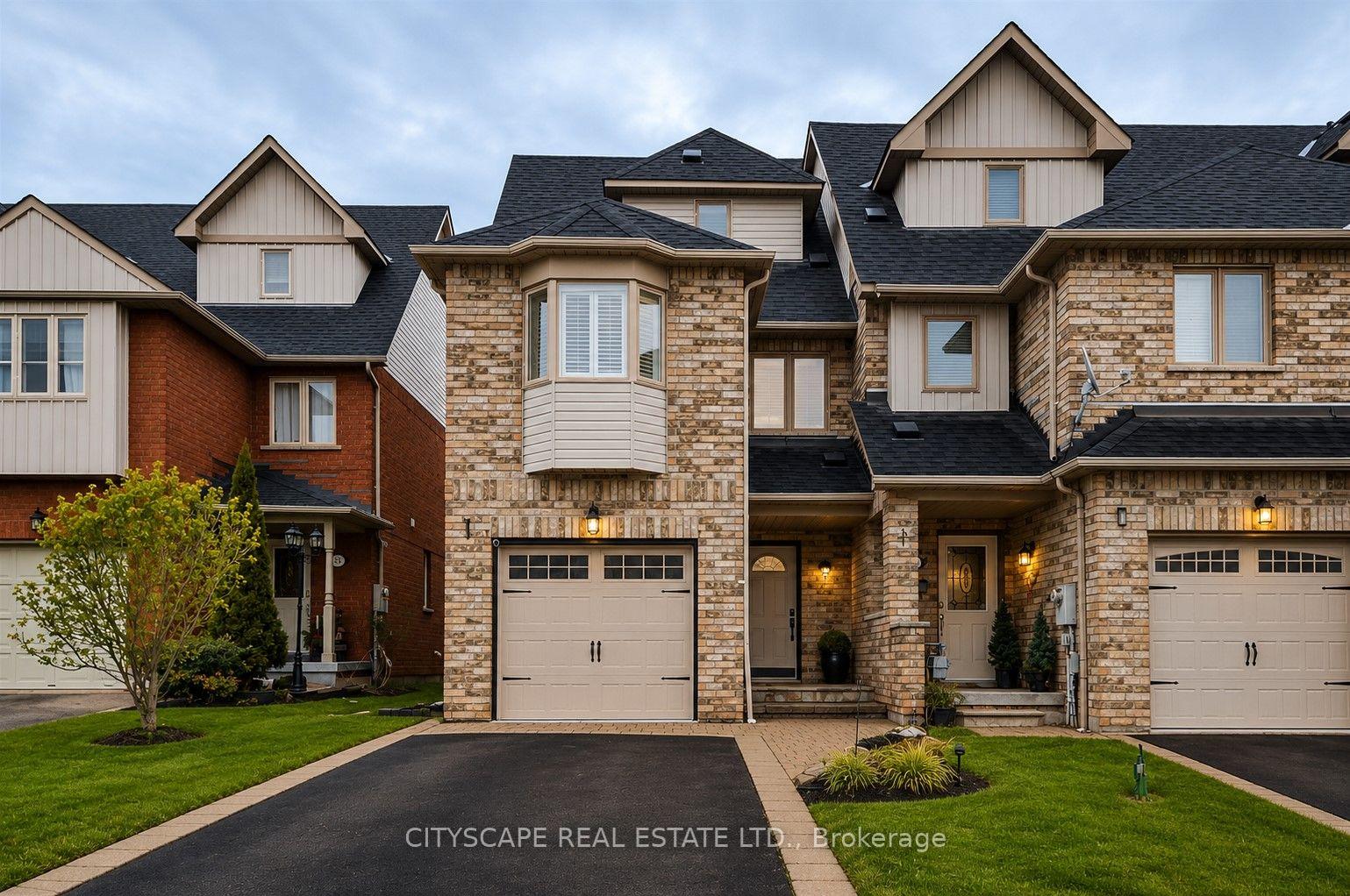 353-sparrow-circle-pickering-ontario-e13704080