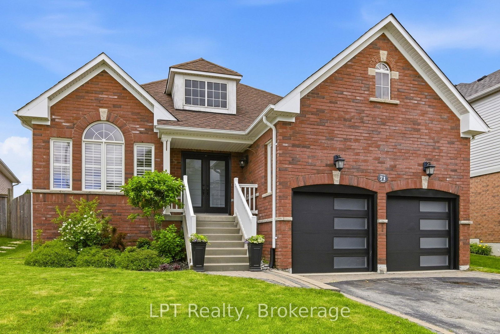 111-lunney-crescent-clarington-ontario-e13704294