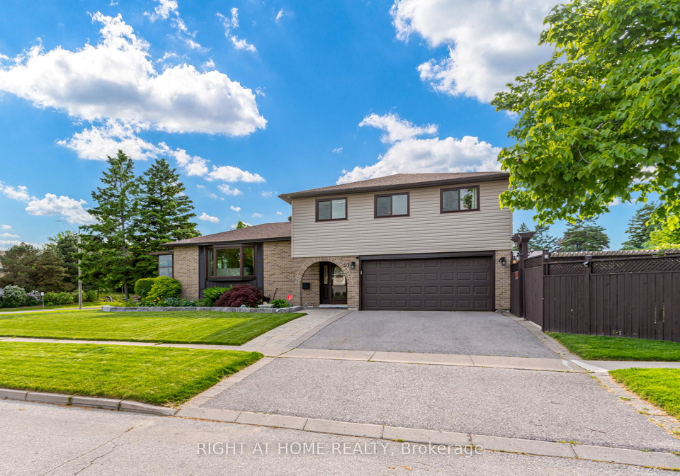 51-lewin-crescent-ajax-ontario-e13704374
