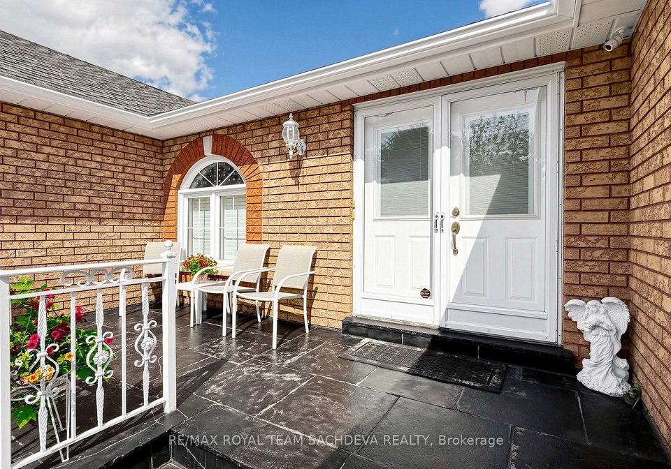 11-devonridge-crescent-toronto-scarborough-ontario-e13704502