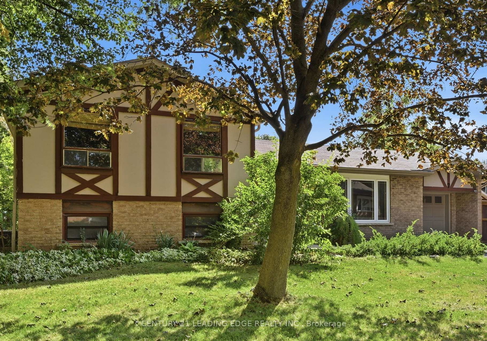 7-dawson-street-whitby-ontario-e13704696