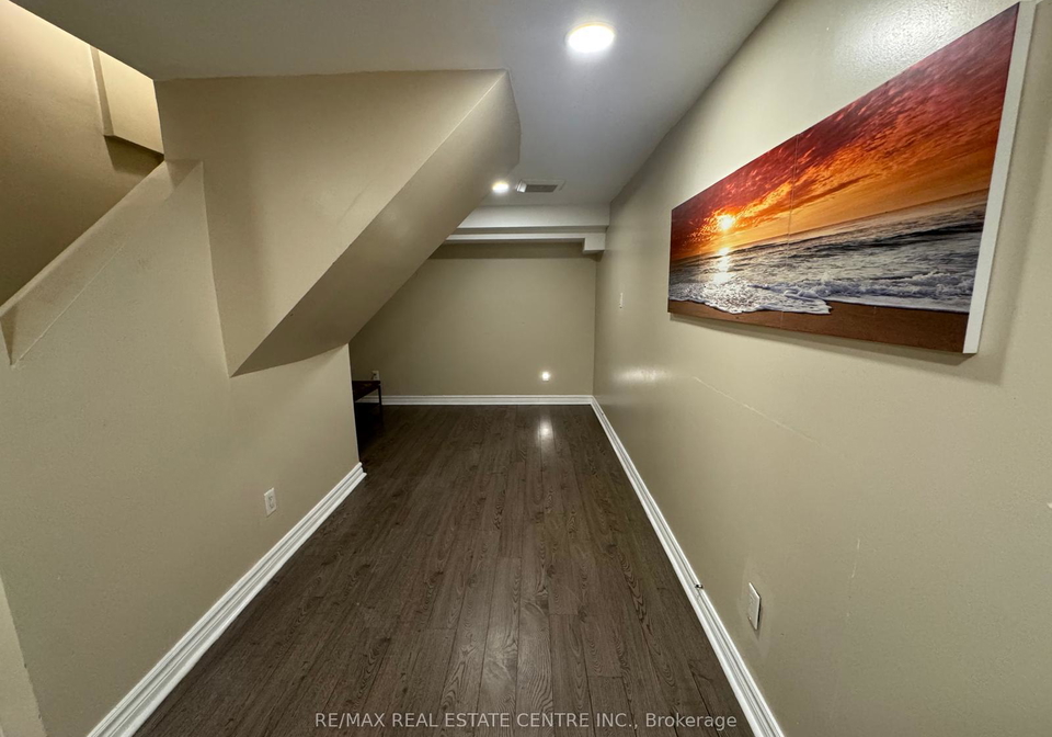 546-laurier-crescent-pickering-ontario-e13704902