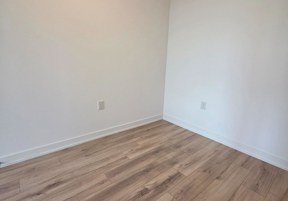 7439-kingston-road-toronto-scarborough-ontario-e13705500