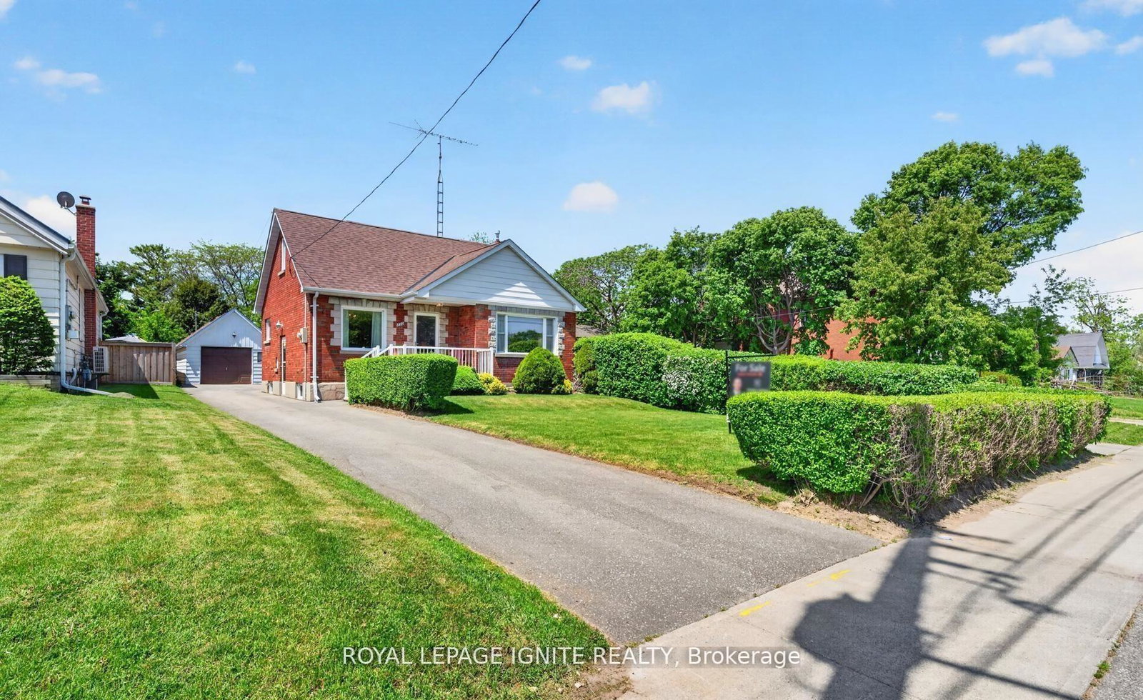 820-simcoe-street-n-oshawa-ontario-e13706016