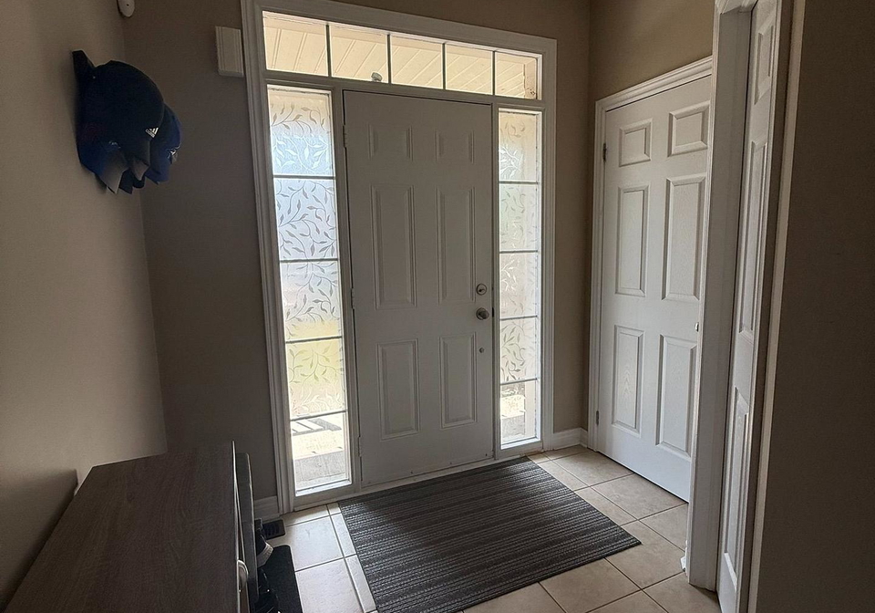15-arnold-johnston-street-clarington-ontario-e13706116