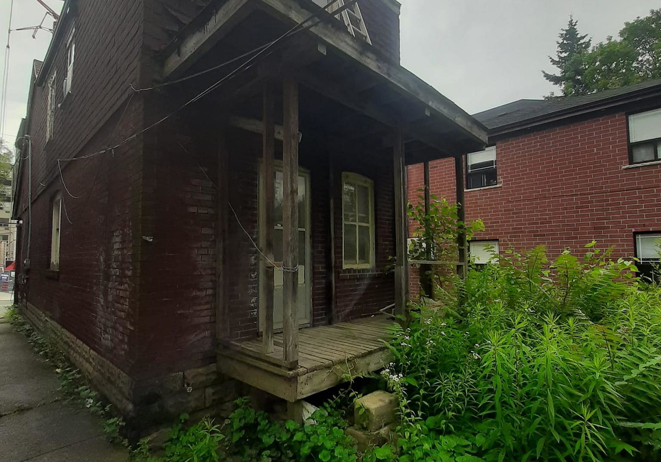 384-coxwell-avenue-toronto-toronto-ontario-e13708344