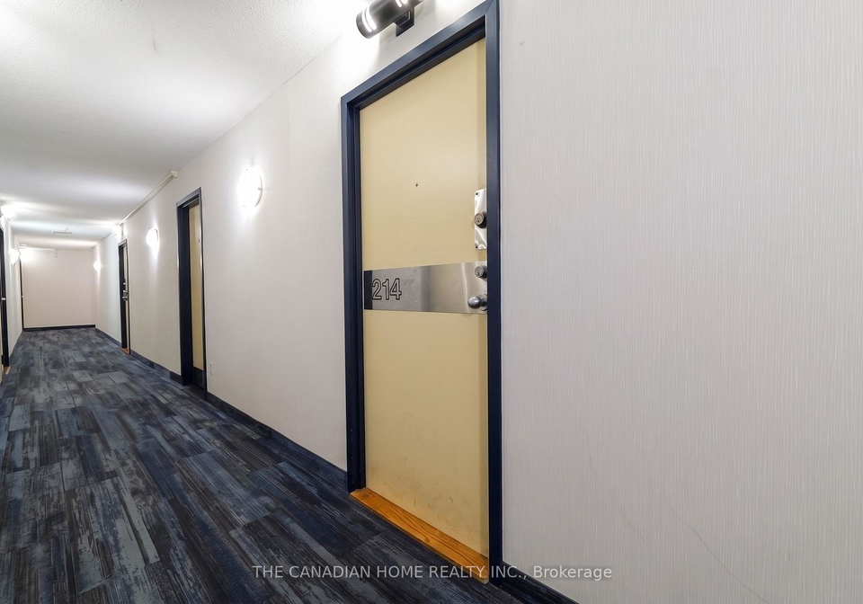 2466-eglinton-avenue-e-toronto-scarborough-ontario-e13708574