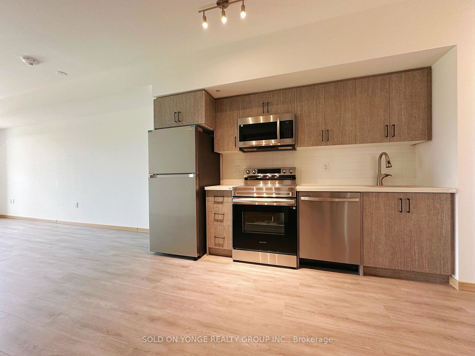3429-e-sheppard-avenue-e-toronto-scarborough-ontario-e13708974