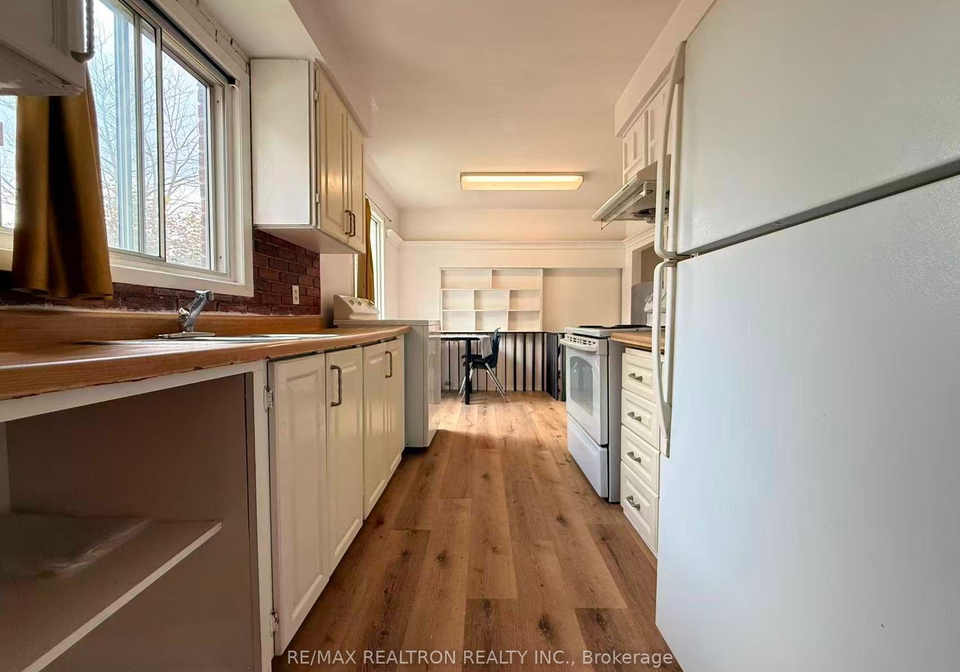 2-plum-brook-crescent-toronto-scarborough-ontario-e13709016