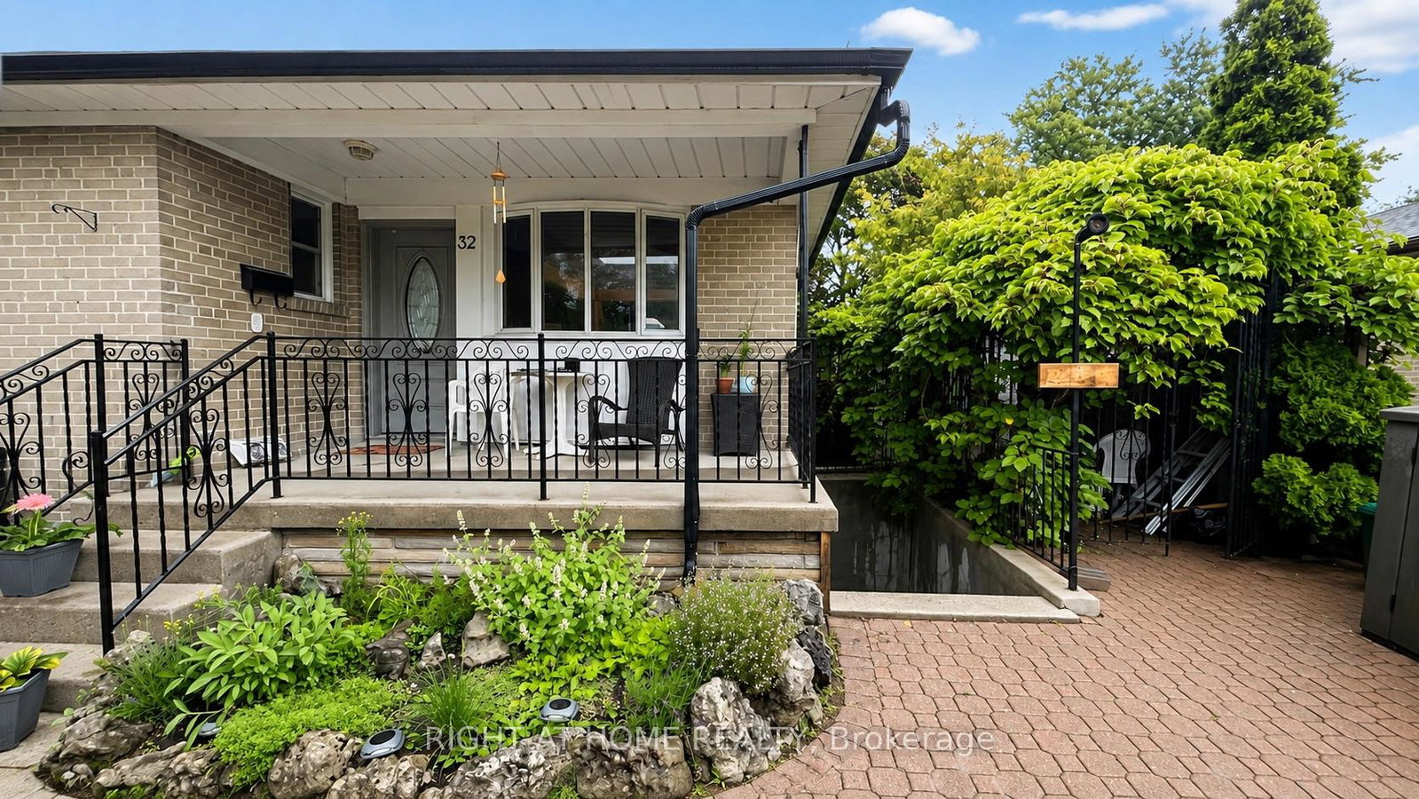 32-throncroft-crescent-ajax-ontario-e13709034