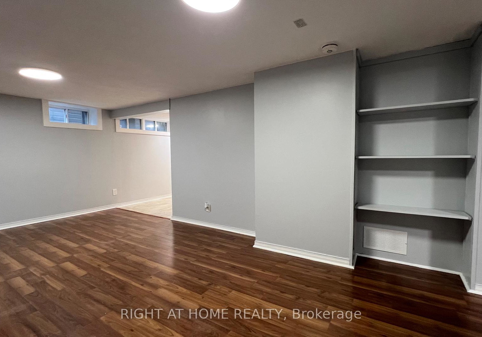 32-throncroft-crescent-ajax-ontario-e13709034