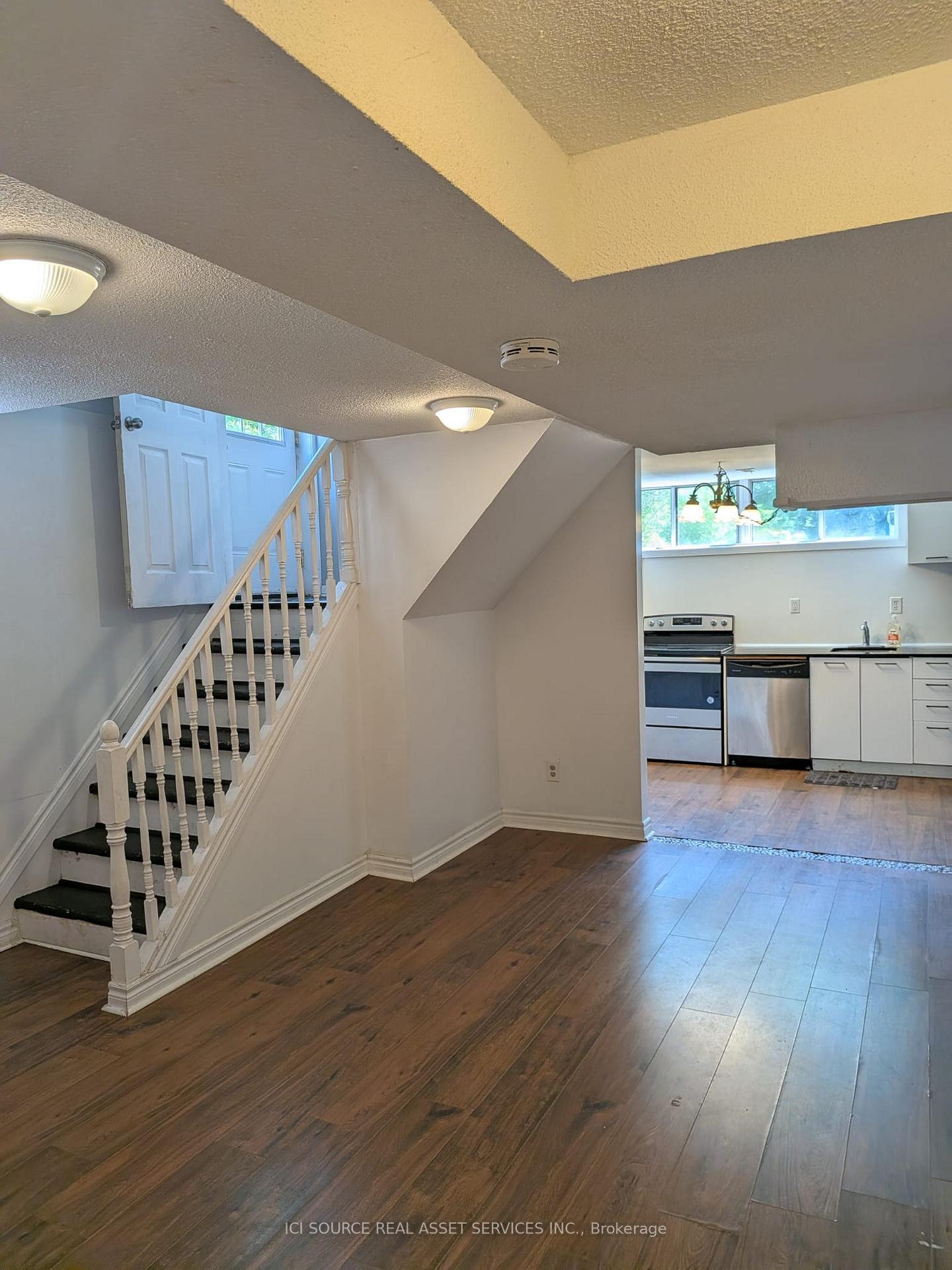 61-darlingside-drive-toronto-scarborough-ontario-e13709108