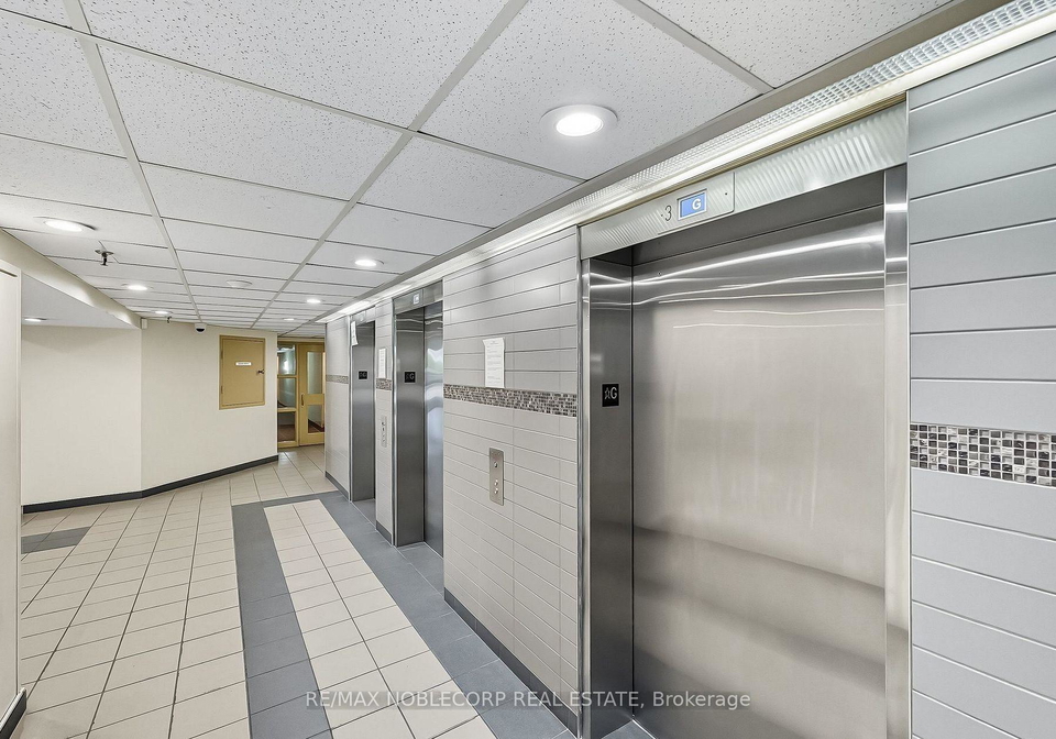 400-mclevin-avenue-toronto-scarborough-ontario-e13709176