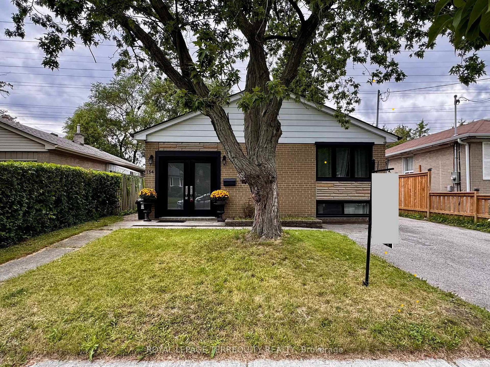154-sedgemount-drive-toronto-scarborough-ontario-e13709958