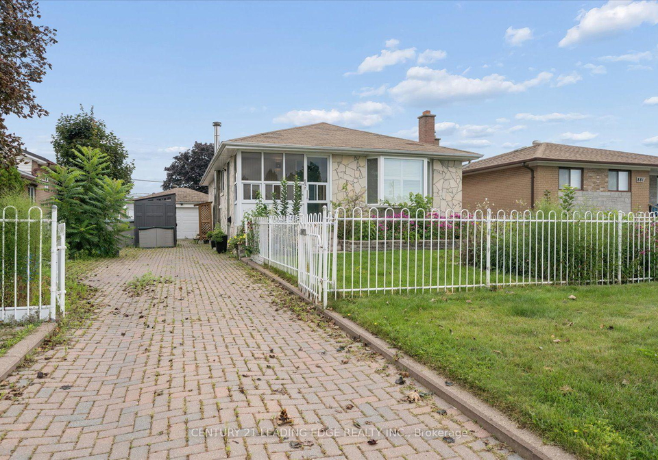 883-antonio-street-pickering-ontario-e13709976