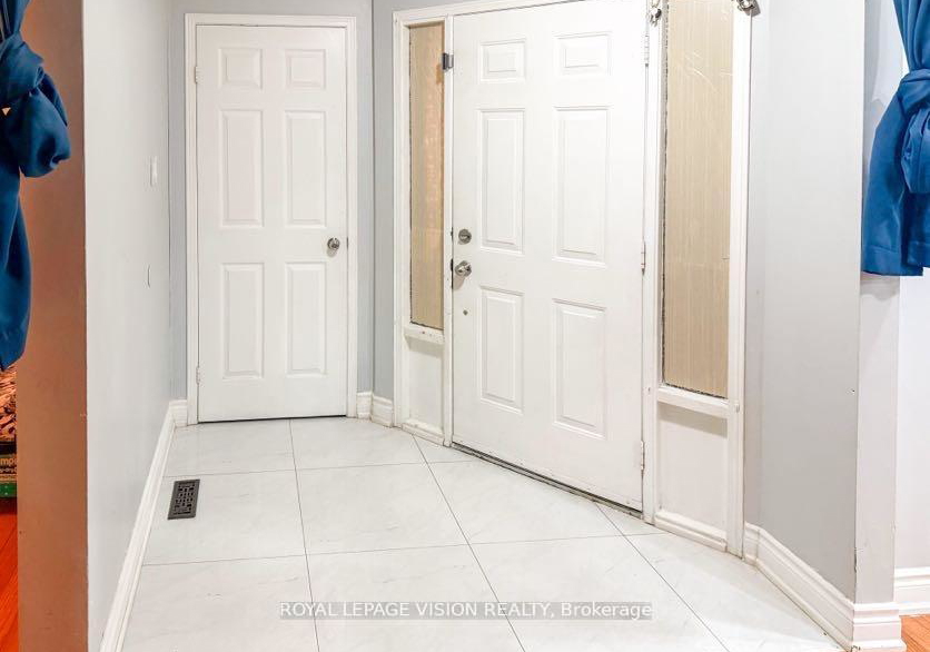 1678-dellbook-avenue-pickering-ontario-e13710186
