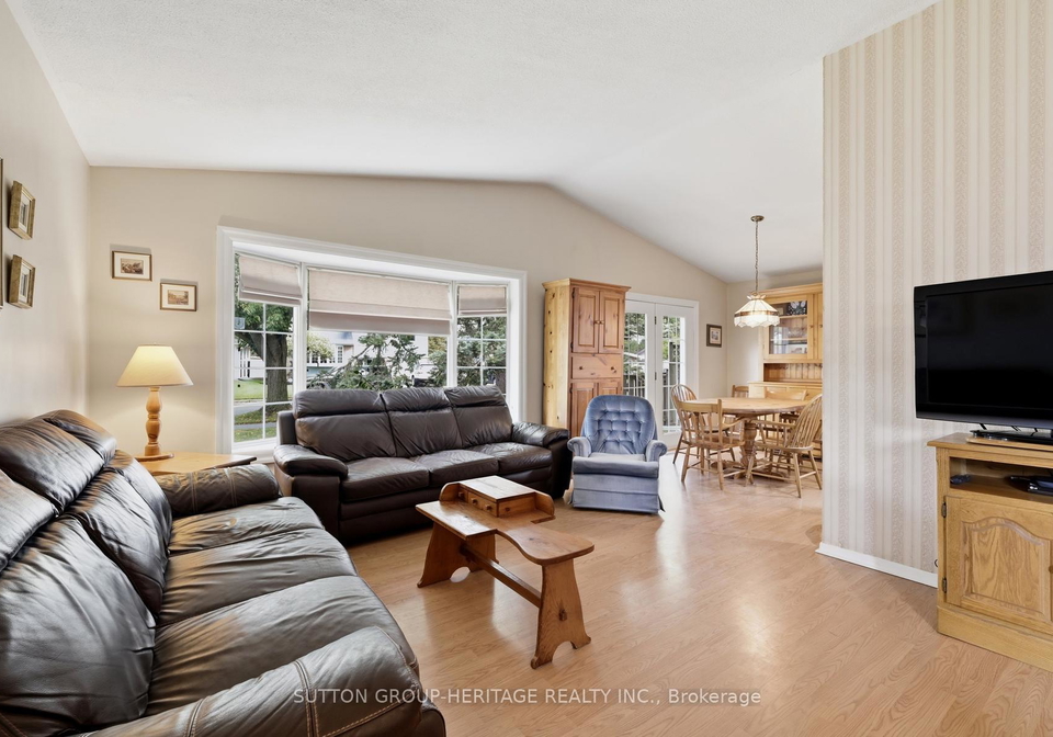 69-clements-road-e-ajax-ontario-e13710200