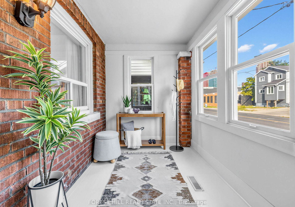 2375-gerrard-street-e-toronto-toronto-ontario-e13710370