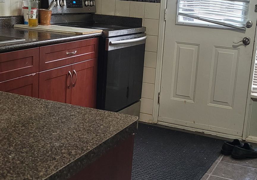 9474-sheppard-avenue-e-toronto-scarborough-ontario-e13710684