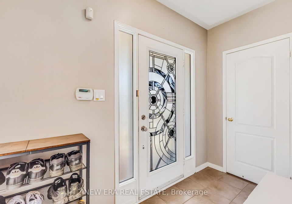 11-warnford-circle-ajax-ontario-e13710722