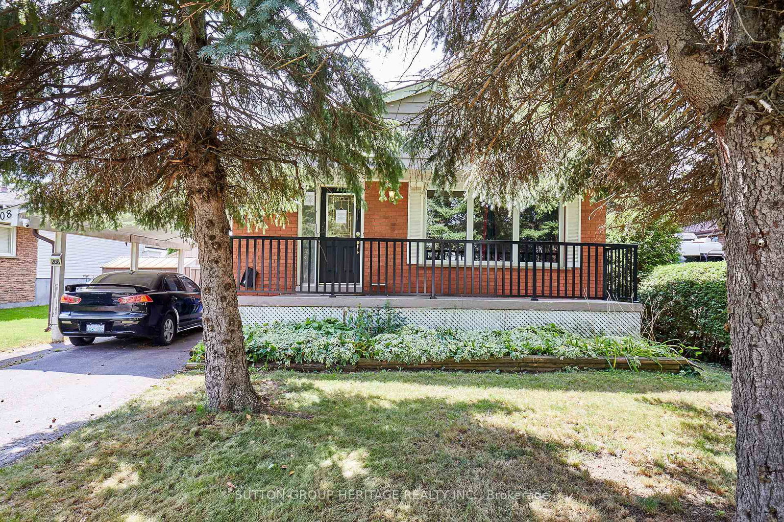 208-farewell-street-oshawa-ontario-e13710758