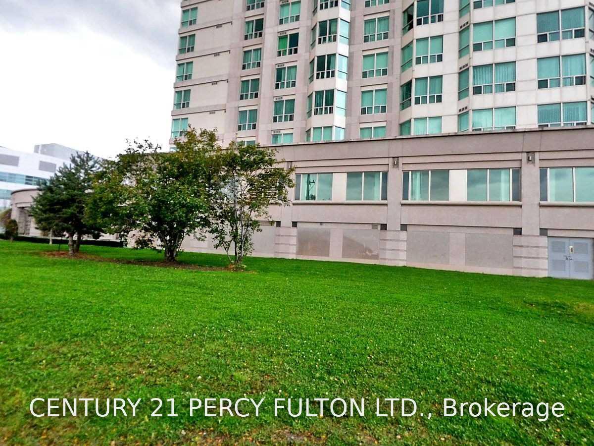 18-lee-centre-drive-toronto-scarborough-ontario-e13710932