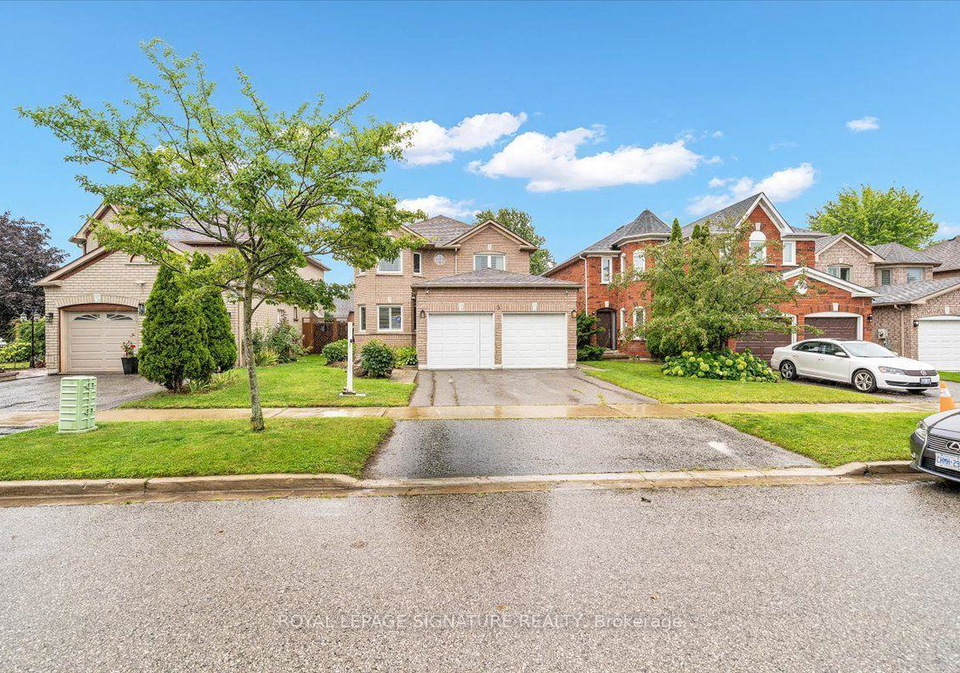3-griffen-place-whitby-ontario-e13711064